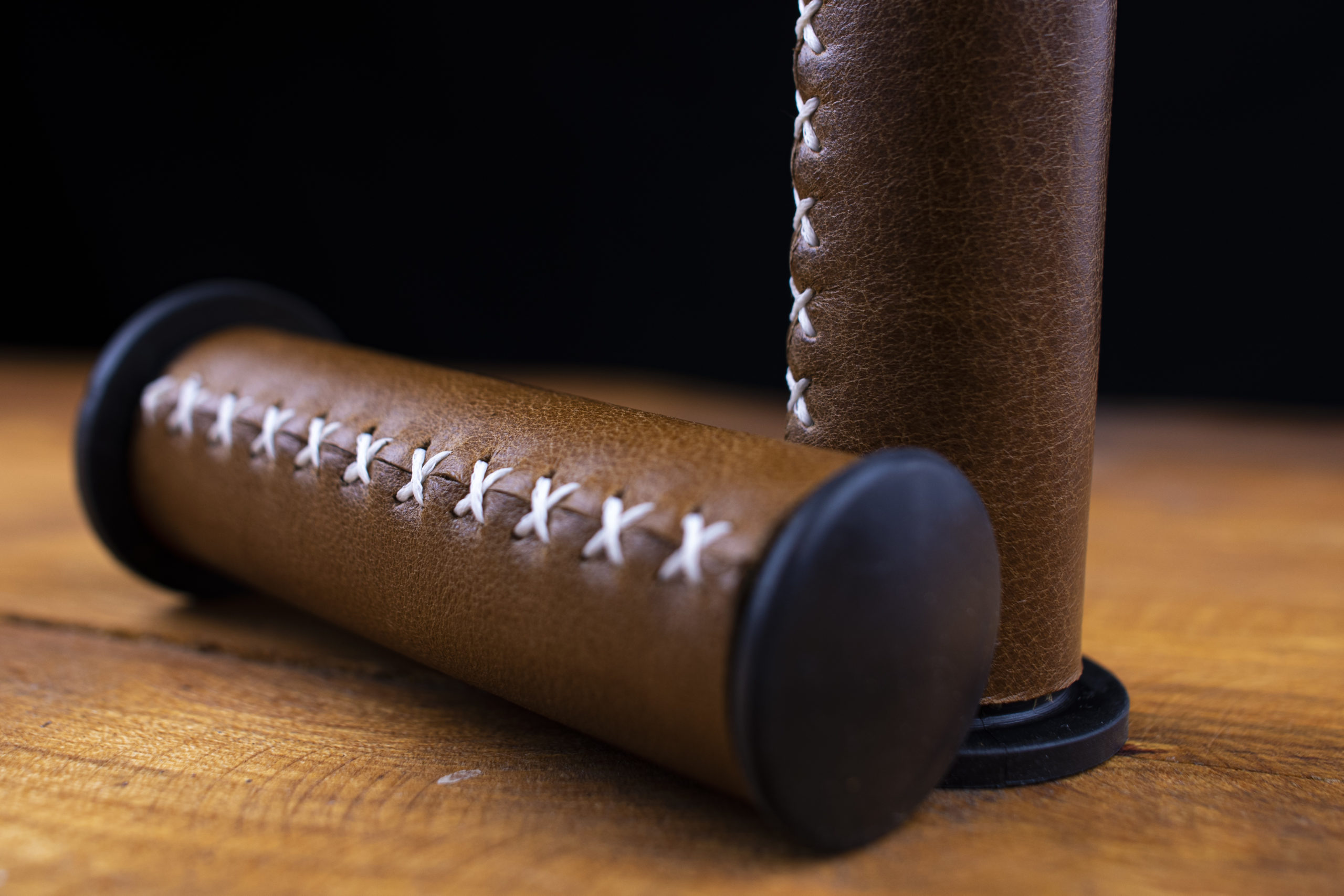 leather handlebar grips